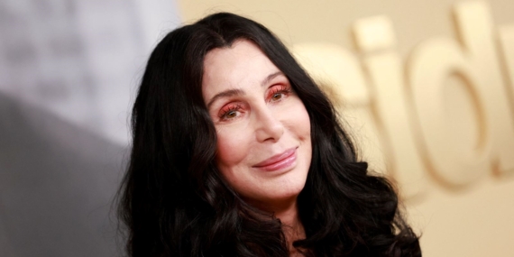 Ünlü şarkıcı Cher, oğluna kavuştu