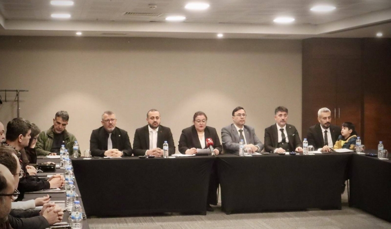 “14 Mart Hekimlerin Günüdür; Sorunlar Görmezden Gelinemez”