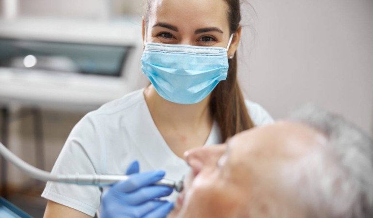 Hekim Birliği’nden Diş Hekimleri İçin Önemli Adım