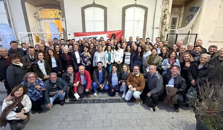 İzmir Çağdaş Hekim Grubu Yönetim Kurulu aday listesini açıkladı! 